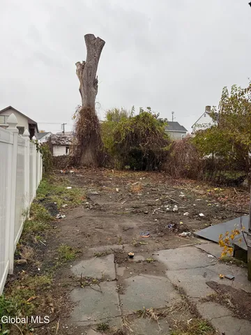 $65,000 | 942 Emmett Street, Schenectady, NY 12307