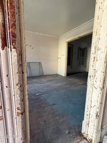 $65,000 | 942 Emmett Street, Schenectady, NY 12307