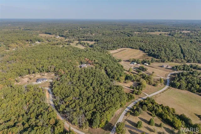 $456,900 | 25195 McBride Drive, Lebanon, MO 65536