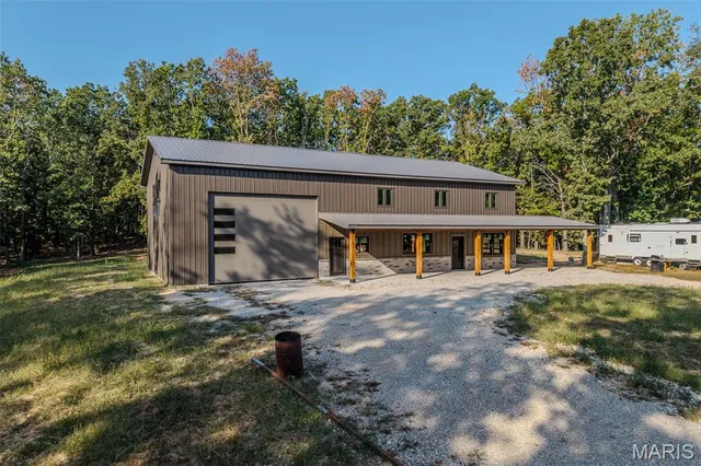 $456,900 | 25195 McBride Drive, Lebanon, MO 65536