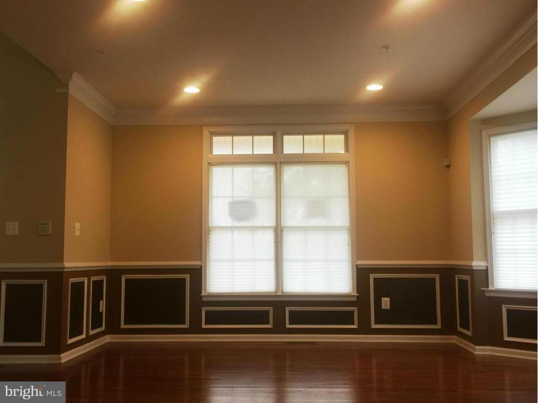 4108 Bridle Ridge Road Upper Marlboro, MD 20772 - Photo 3 of 30 Living Room
