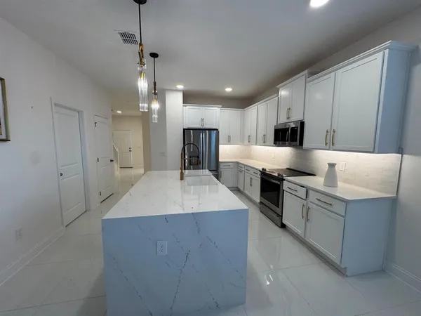 $2,850 | 16001 Grafton Way, Winter Garden, FL 34787