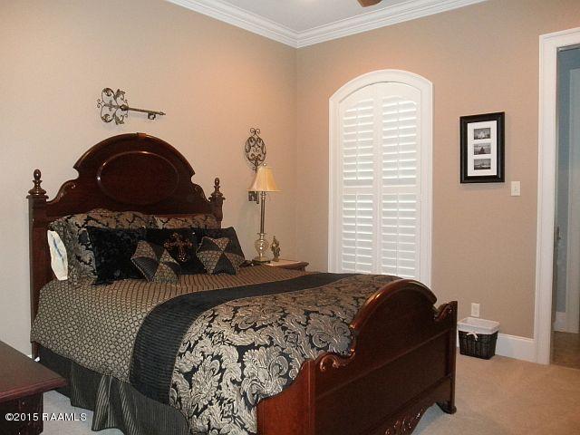 5004 Rip Van Winkle Road New Iberia, LA 70560 - Photo 18 of 30 5004 Rip Van Winkle 076 bed 2