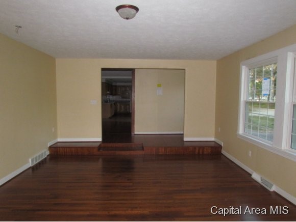 2626 Tozer Road Springfield, IL 62707 - Photo 11 of 16