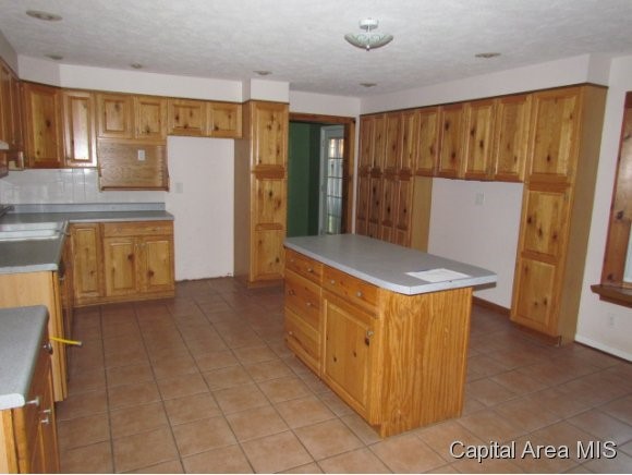 2626 Tozer Road Springfield, IL 62707 - Photo 7 of 16