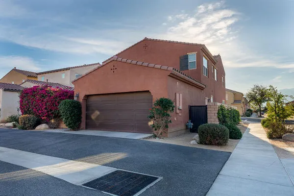 $585,000 | 551 Via De La Paz, Palm Desert, CA 92211