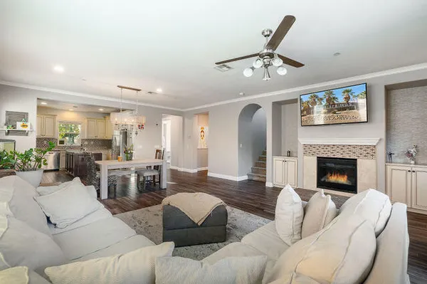 $585,000 | 551 Via De La Paz, Palm Desert, CA 92211