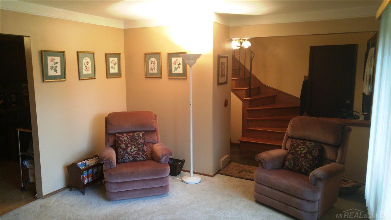 8314 Sunburst Center Line, MI 48015 - Photo 4 of 4