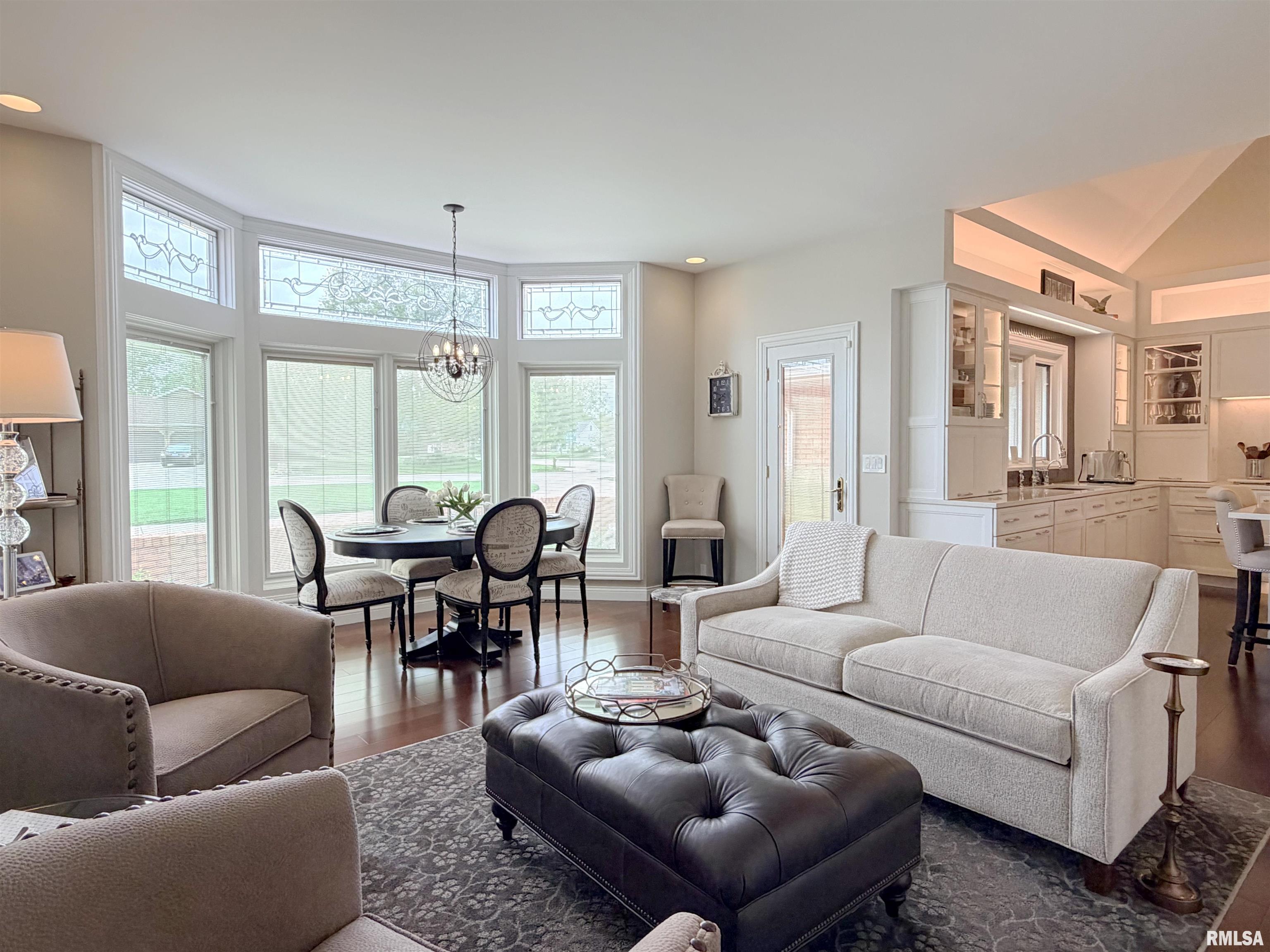41 Oak Ridge Point Morton, IL 61550 - Photo 10 of 100