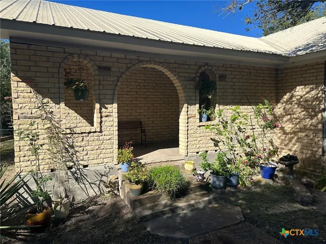 $279,000 | 137 Farm To Market Road 774, Refugio, TX 78377