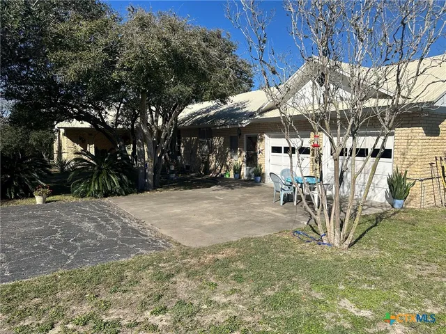 $279,000 | 137 Farm To Market Road 774, Refugio, TX 78377