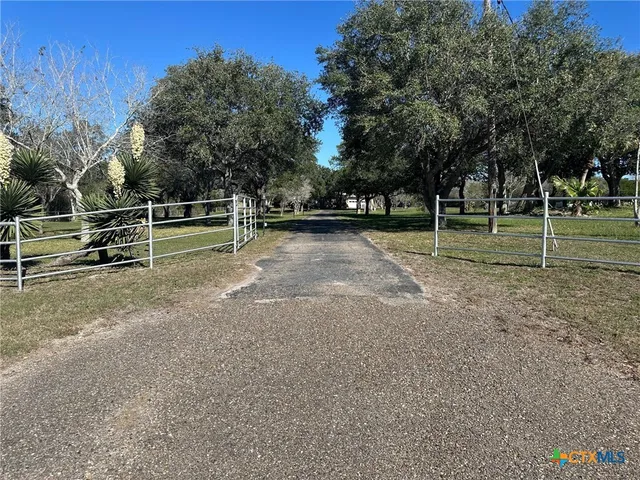 $279,000 | 137 Farm To Market Road 774, Refugio, TX 78377
