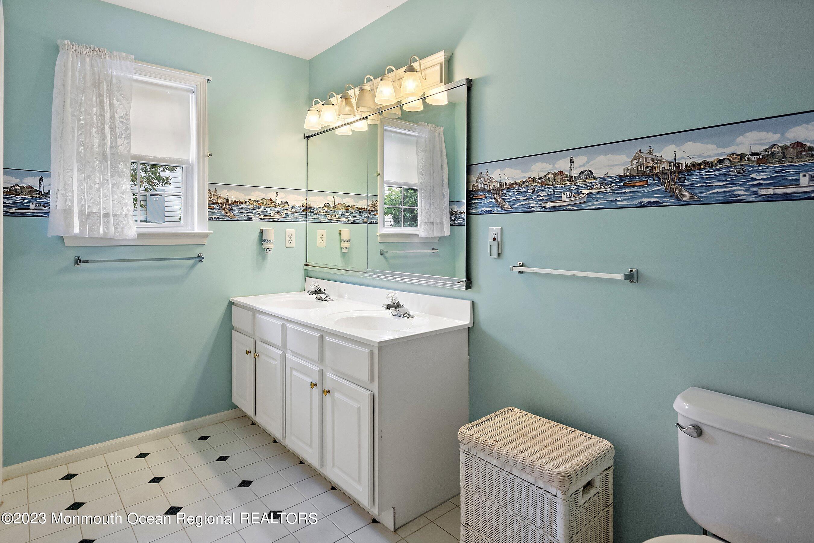148 Cruise Road Manahawkin, NJ 08050 - Photo 22 of 33 22-Bath 1A
