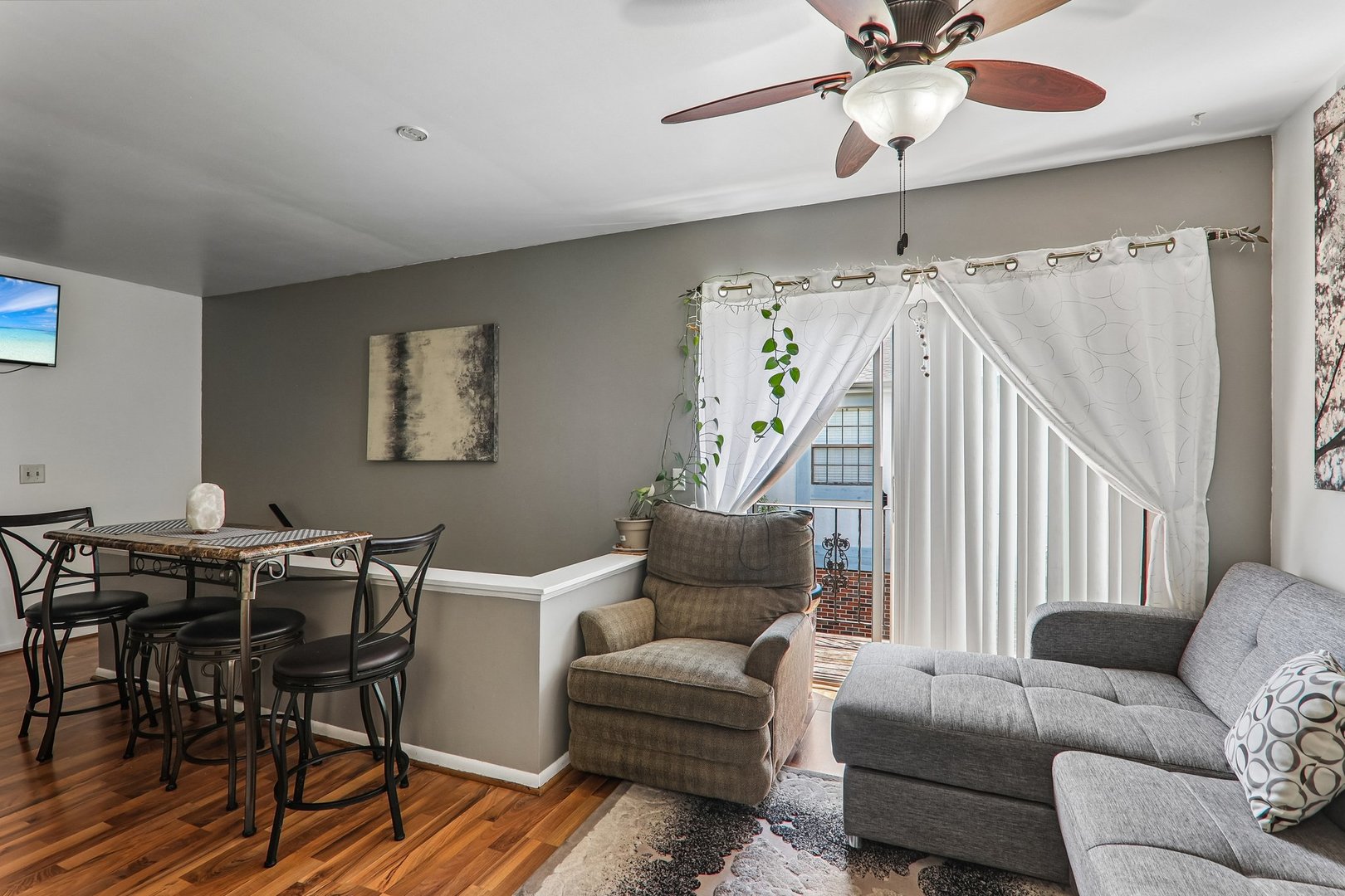 1308 Inverrary Lane, Unit 16D Palatine, IL 60074 - Photo 4 of 23