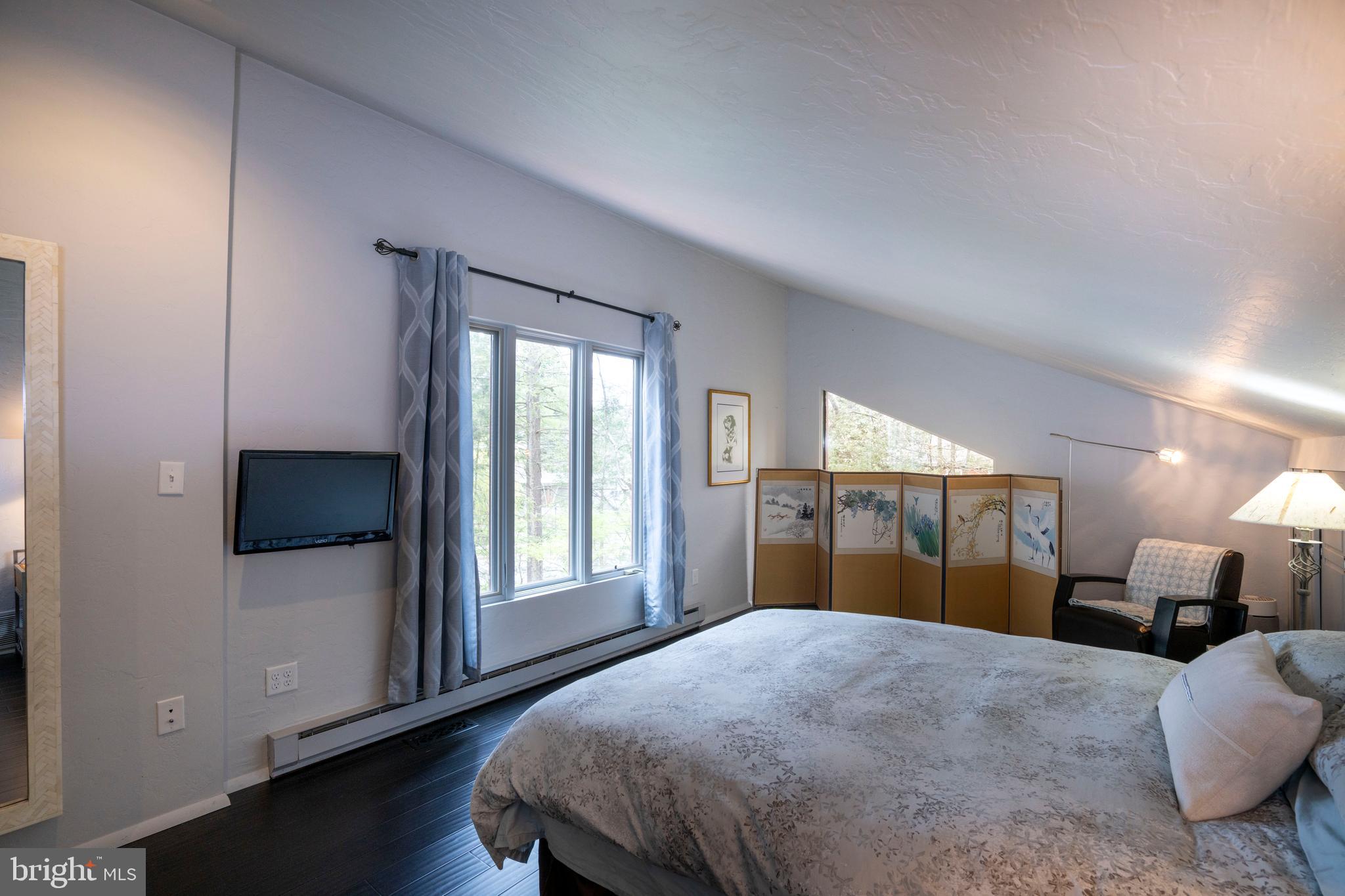 854 Thomas Street State College, PA 16803 - Photo 5 of 82