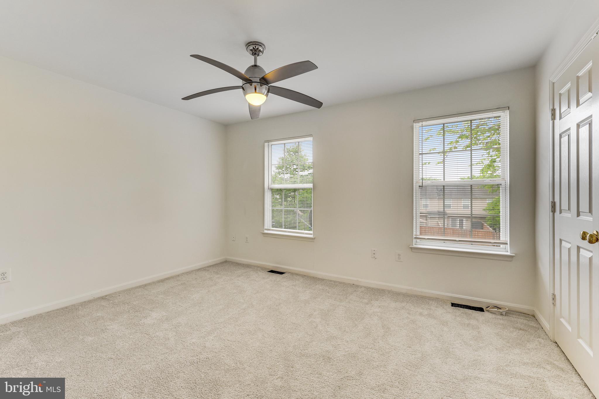20446 River Ripple Square Sterling, VA 20165 - Photo 11 of 17
