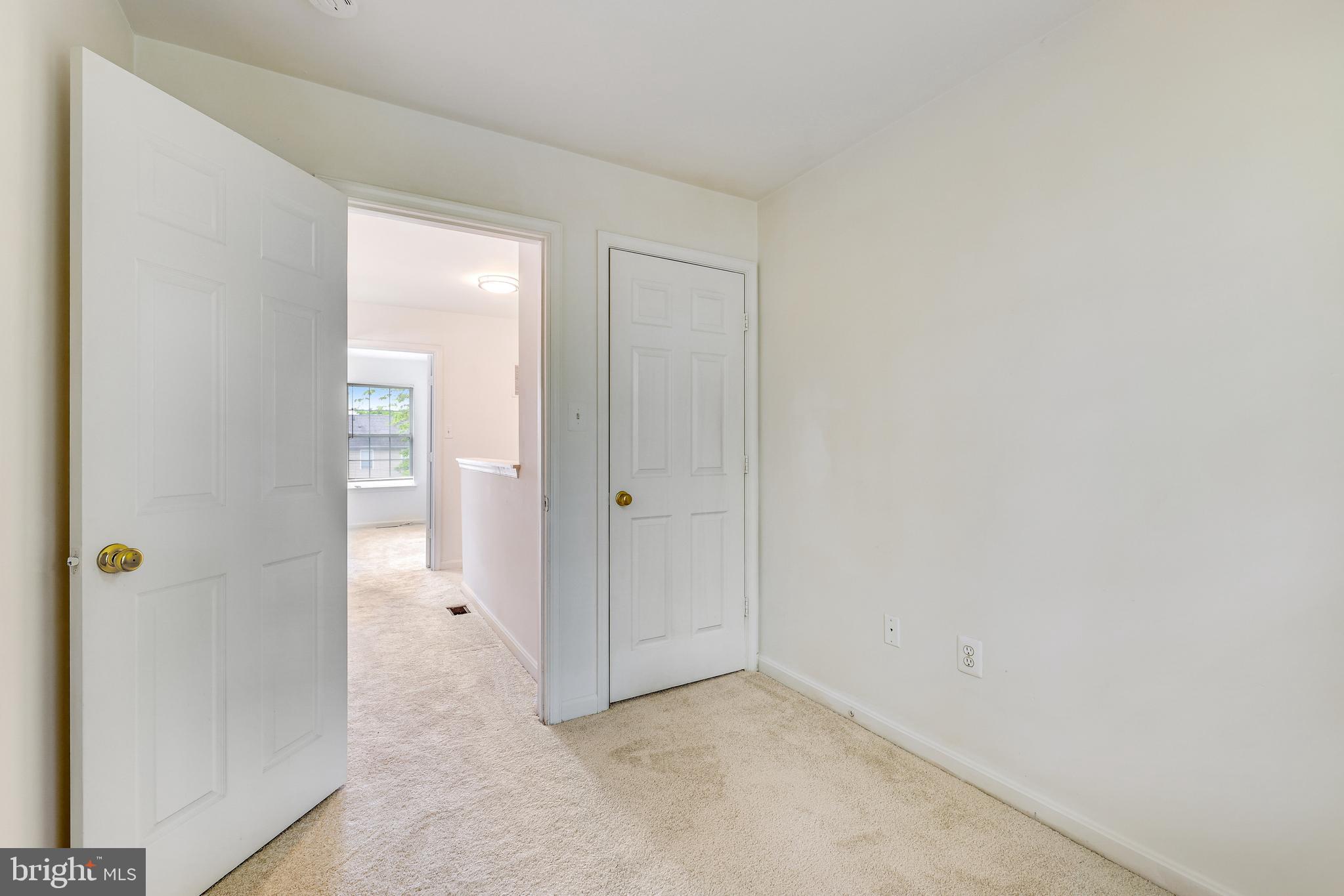 20446 River Ripple Square Sterling, VA 20165 - Photo 13 of 17