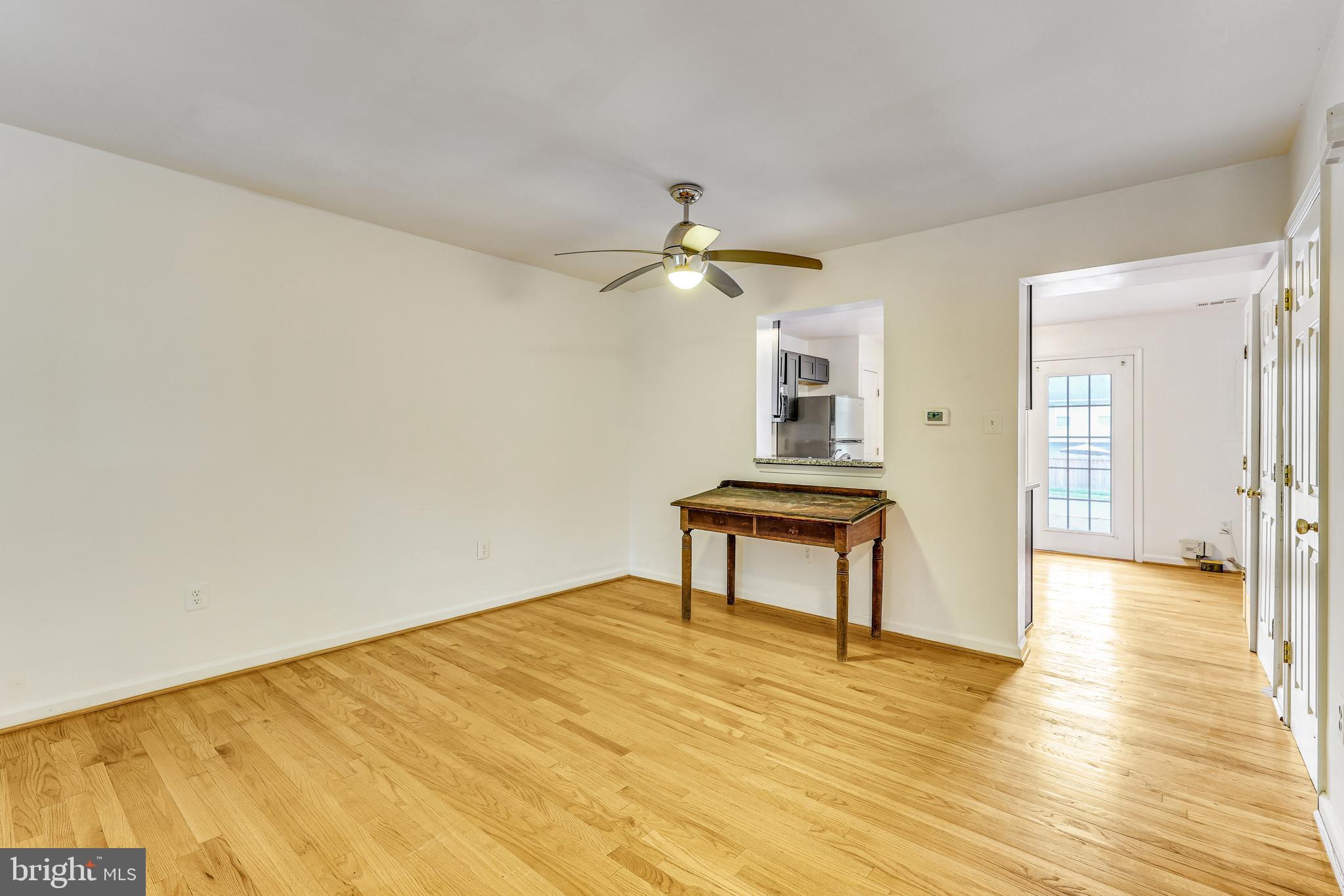 20446 River Ripple Square Sterling, VA 20165 - Photo 5 of 17