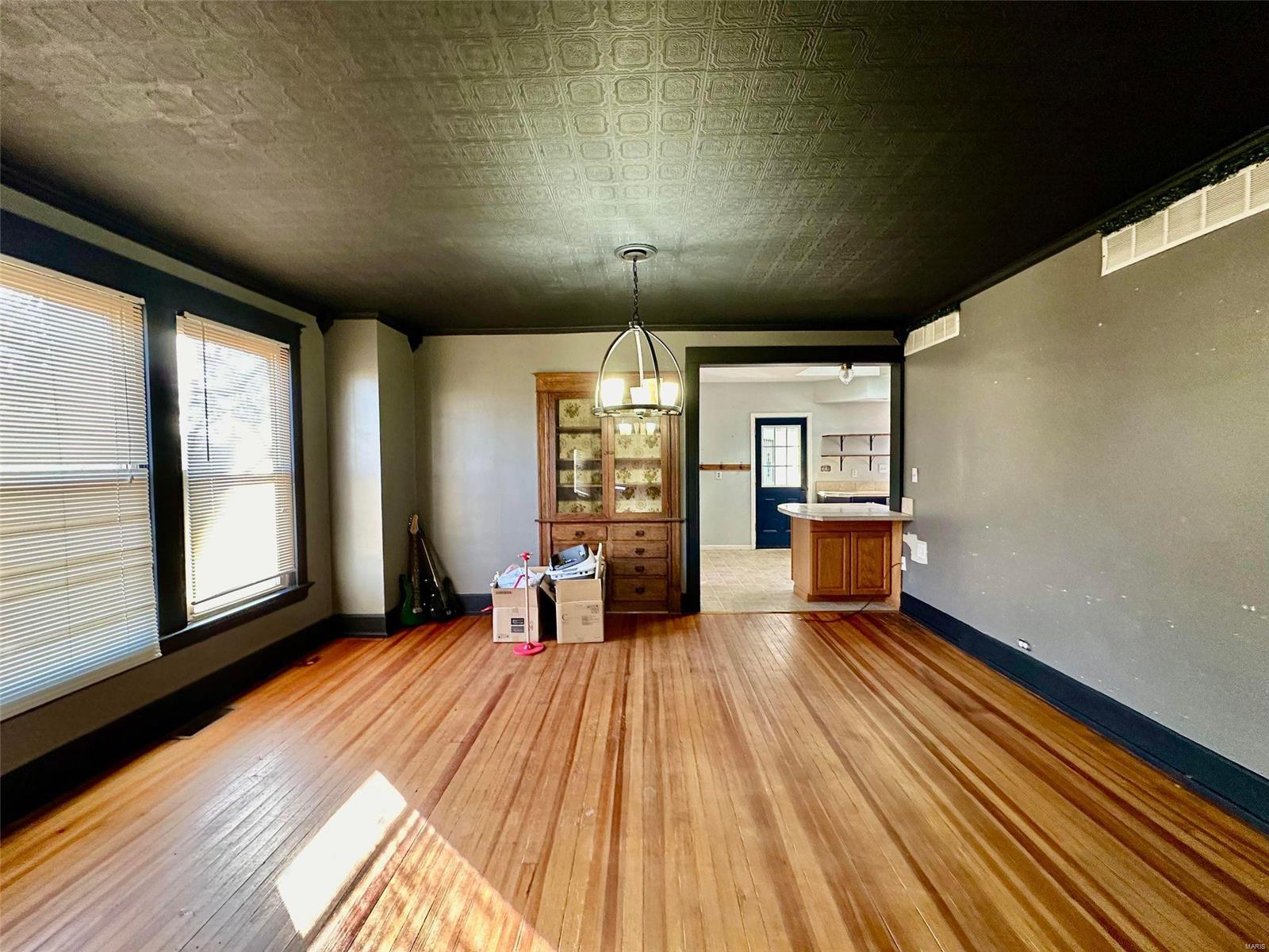 6534 Godfrey Road Godfrey, IL 62035 - Photo 6 of 26