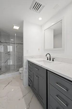 $4,000 | 5200 North Flagler Drive, Unit 1404, West Palm Beach, FL 33407