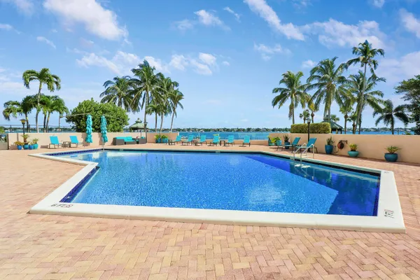 $4,000 | 5200 North Flagler Drive, Unit 1404, West Palm Beach, FL 33407