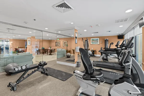 $4,000 | 5200 North Flagler Drive, Unit 1404, West Palm Beach, FL 33407