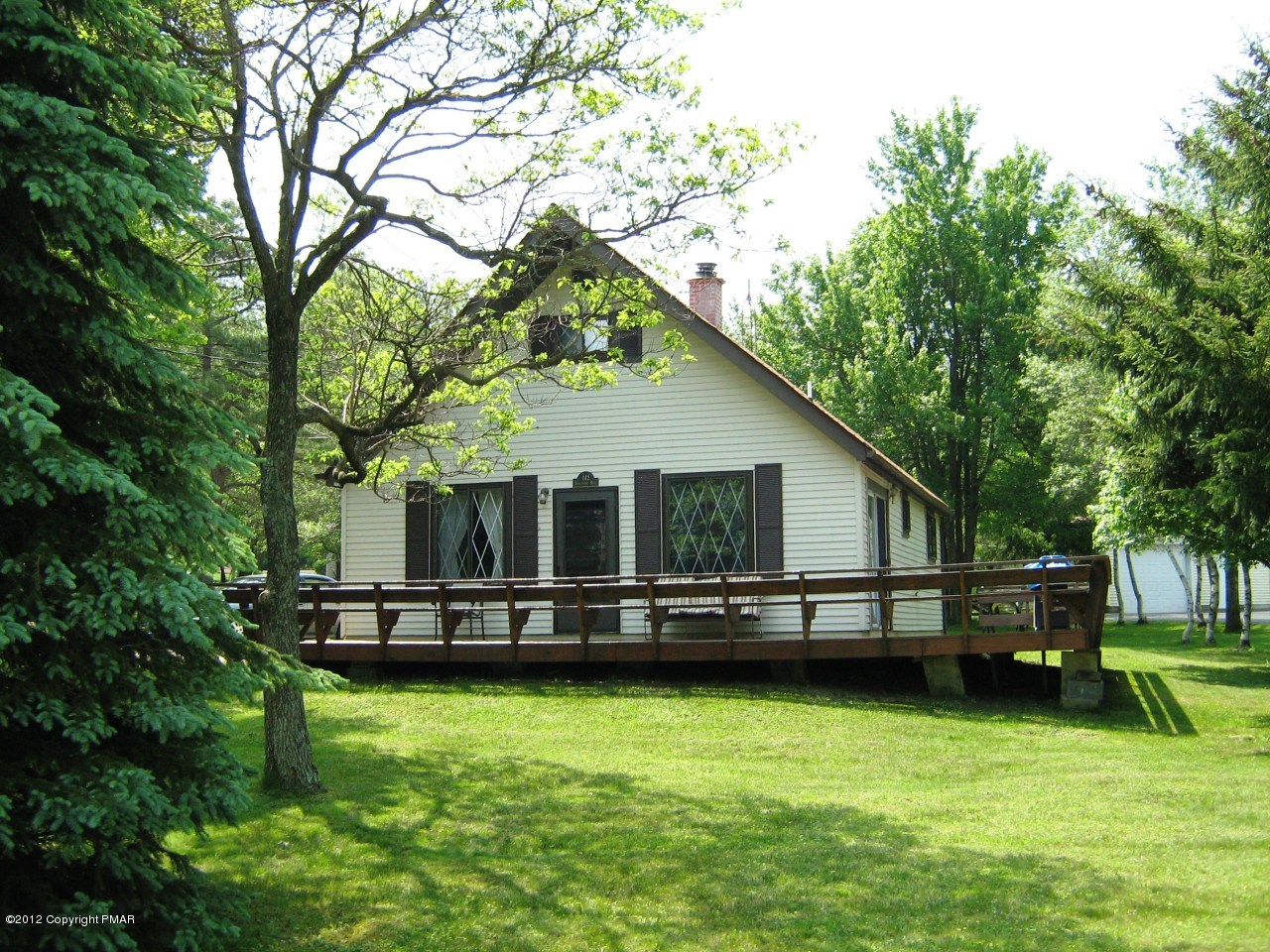 142 Chetco Road Albrightsville, PA 18210 - Photo 1 of 21 Front