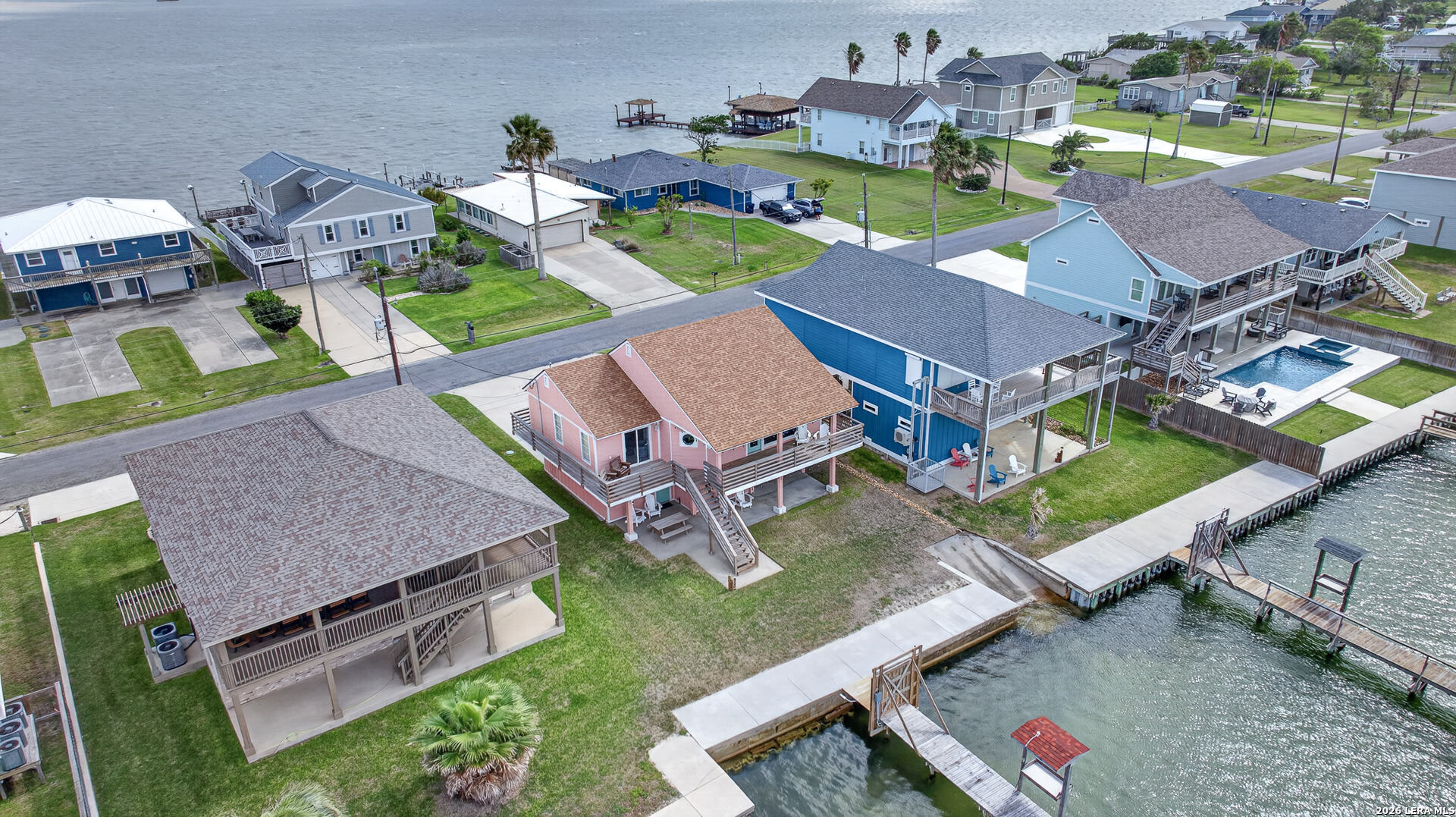 128 Copano Ridge Road Rockport, TX 78382 - Photo 33 of 36