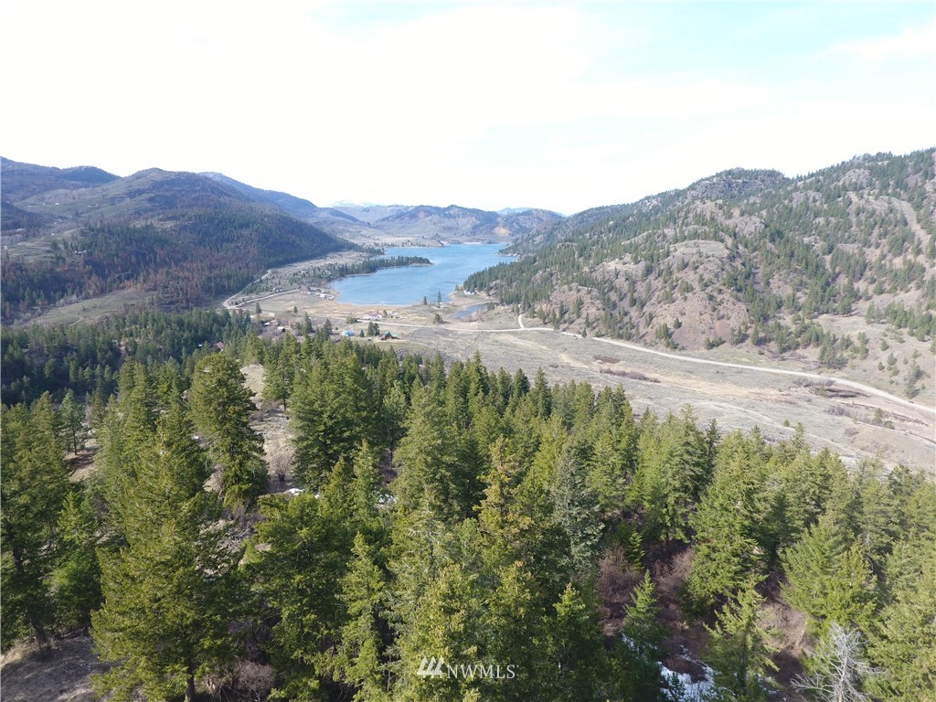 21 Desparado Road Oroville, WA 98844 - Photo 2 of 11 Gallery Image 2