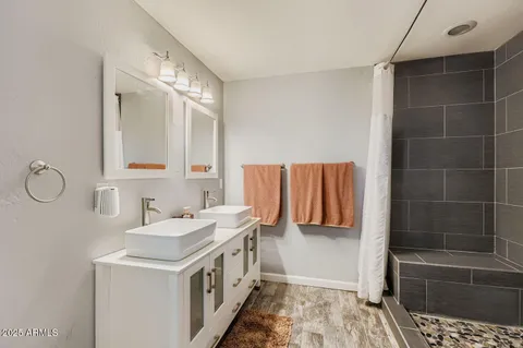 $524,900 | 2210 East Cambridge Avenue, Phoenix, AZ 85006