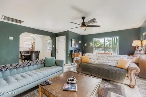 $524,900 | 2210 East Cambridge Avenue, Phoenix, AZ 85006