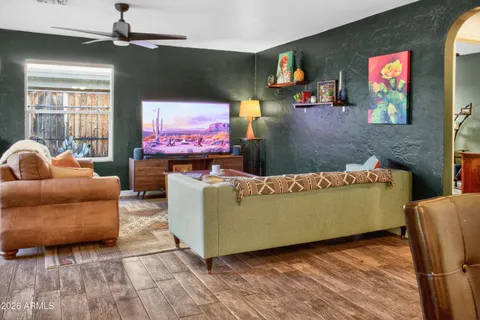 $524,900 | 2210 East Cambridge Avenue, Phoenix, AZ 85006