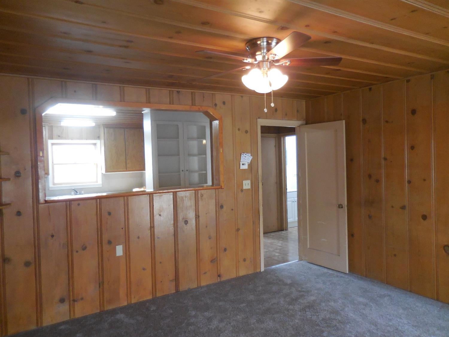 908 Riverside Drive Madera, CA 93638 - Photo 4 of 11