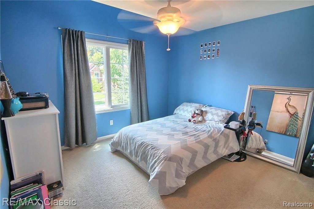 2029 Roundtree Rochester Hills, MI 48307 - Photo 20 of 30