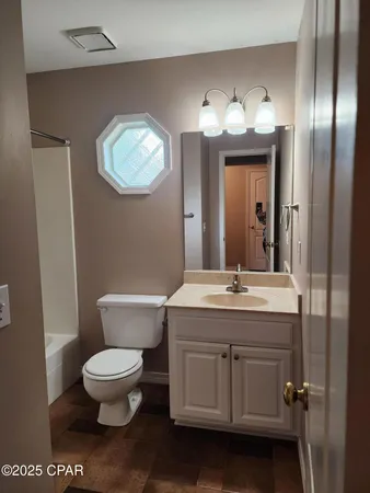 $2,100 | 200 Argonaut Street, Panama City Beach, FL 32413
