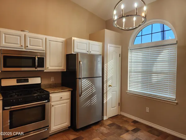 $2,100 | 200 Argonaut Street, Panama City Beach, FL 32413