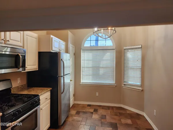 $2,100 | 200 Argonaut Street, Panama City Beach, FL 32413