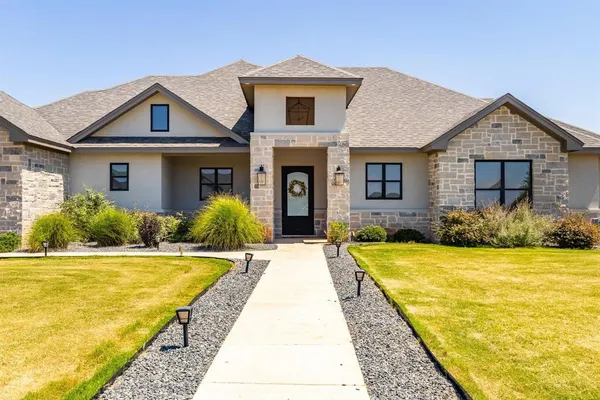 $755,000 | 174 Overbrook Drive, Abilene, TX 79606