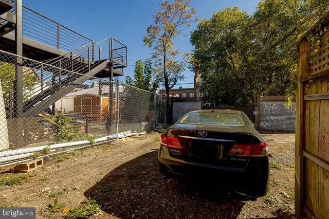 $1,990 | 2025 11th Street Northwest, Washington, DC 20001