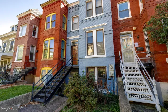$1,990 | 2025 11th Street Northwest, Washington, DC 20001