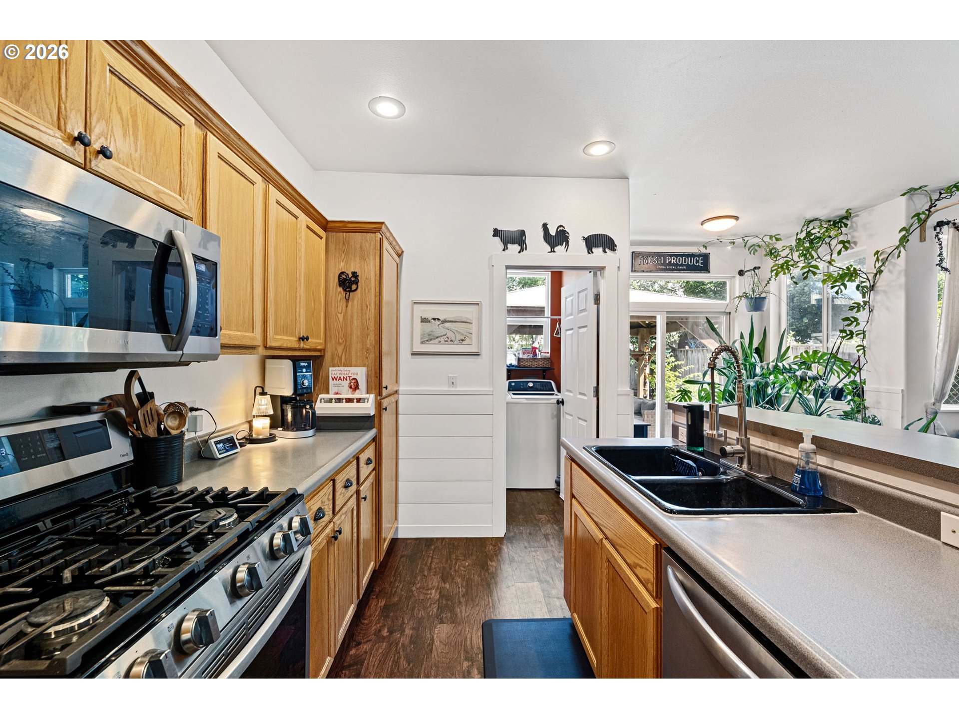 5467 Baden Way Eugene, OR 97402 - Photo 12 of 47