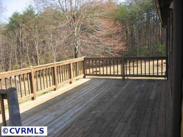 645 Barnaby Road Palmyra, VA 22963 - Photo 7 of 10 a view of balcony with wooden floor