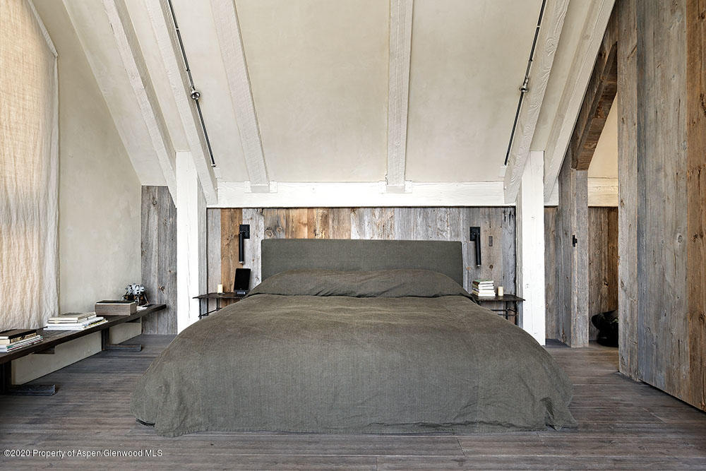 178 Bennett Bench Aspen, CO 81612 - Photo 22 of 39 King Master Bed