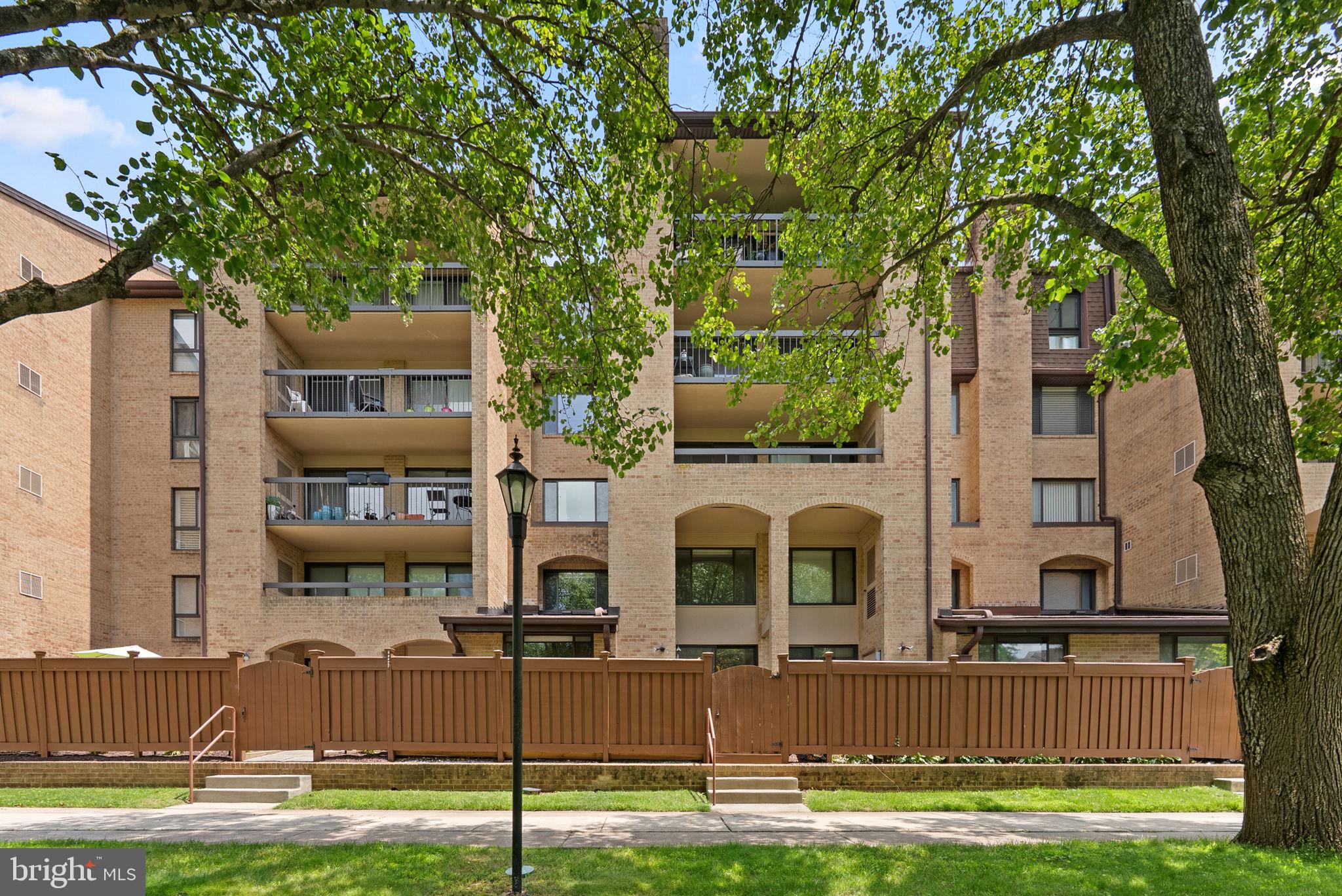 11420 Strand Drive, Unit R010 Rockville, MD 20852 - Photo 50 of 56 Exterior