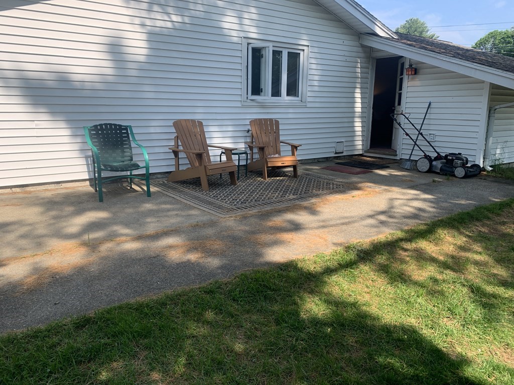 60 Gregory Road Framingham, MA 01701 - Photo 9 of 14