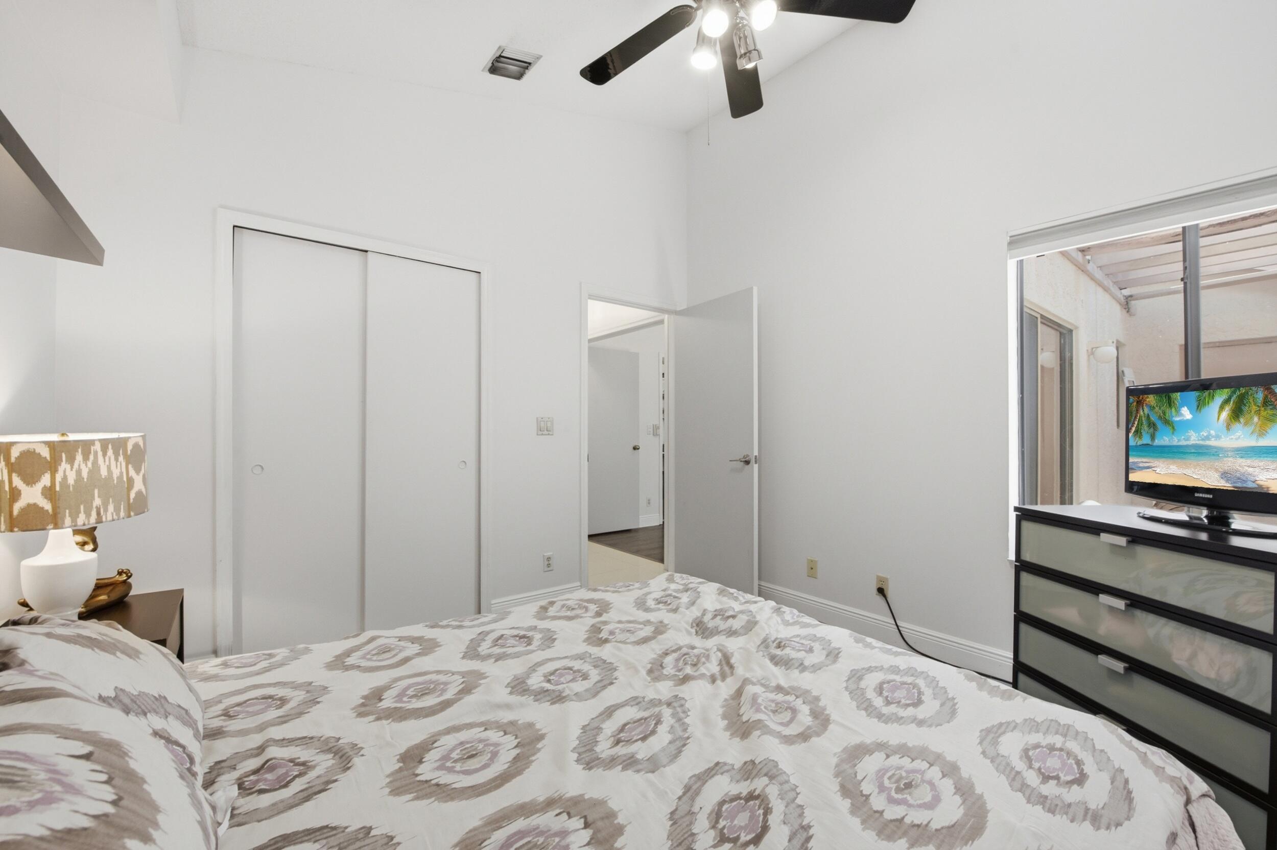 10577 Mendocino Lane Boca Raton, FL 33428 - Photo 12 of 47 15__dsc9752