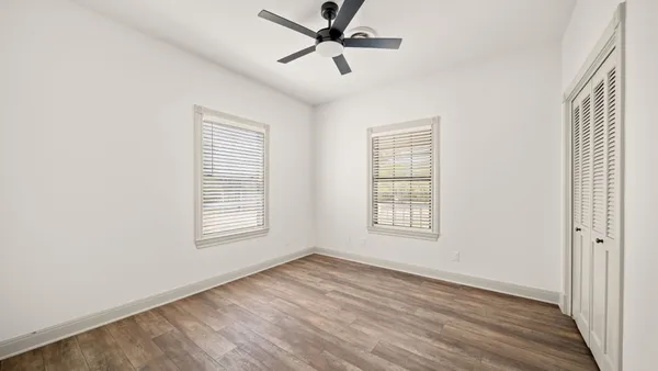 $695,000 | 2205 South US Highway 77, Giddings, TX 78942