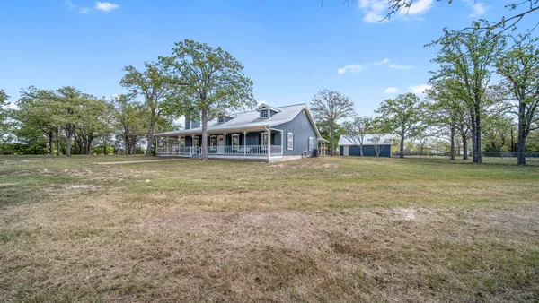 $695,000 | 2205 South US Highway 77, Giddings, TX 78942
