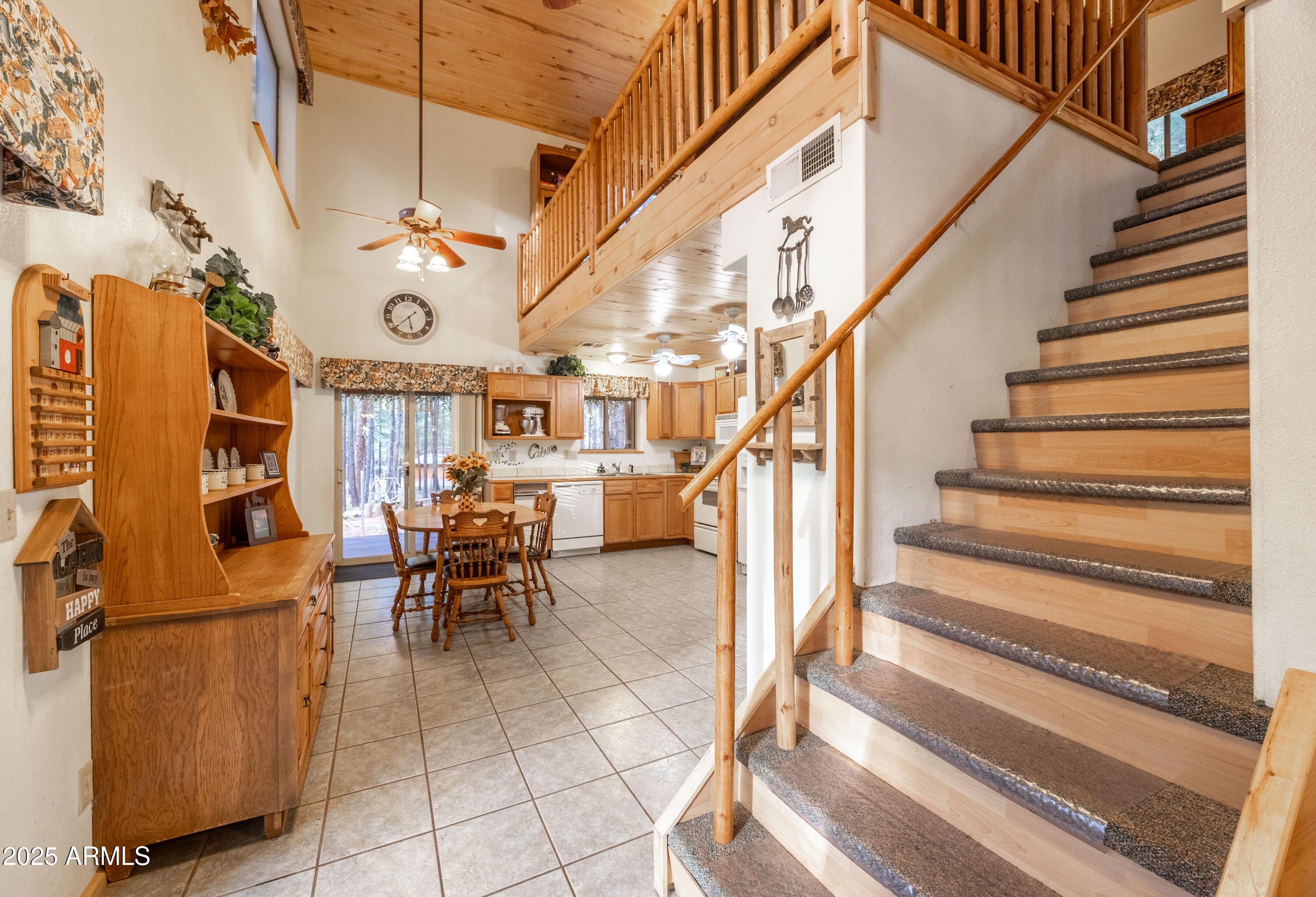 1643 Rifle Way Forest Lakes, AZ 85931 - Photo 13 of 40 a view of entryway and hall