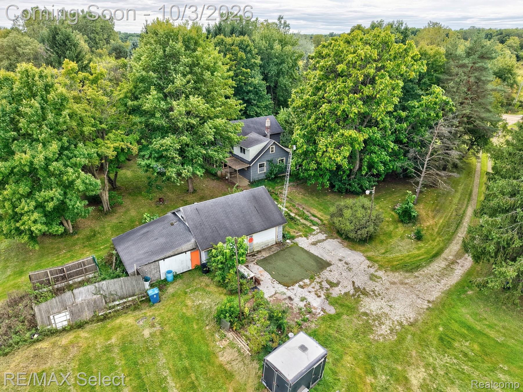 8296 North Center Road Mount Morris, MI 48458 - Photo 8 of 35 8296 N Center Rd 12.jpg